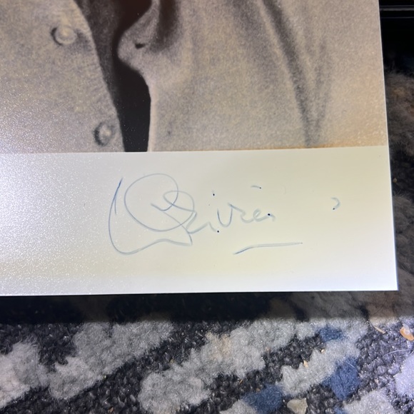 Laurence Oliver signed autograph - Picture 3 of 3